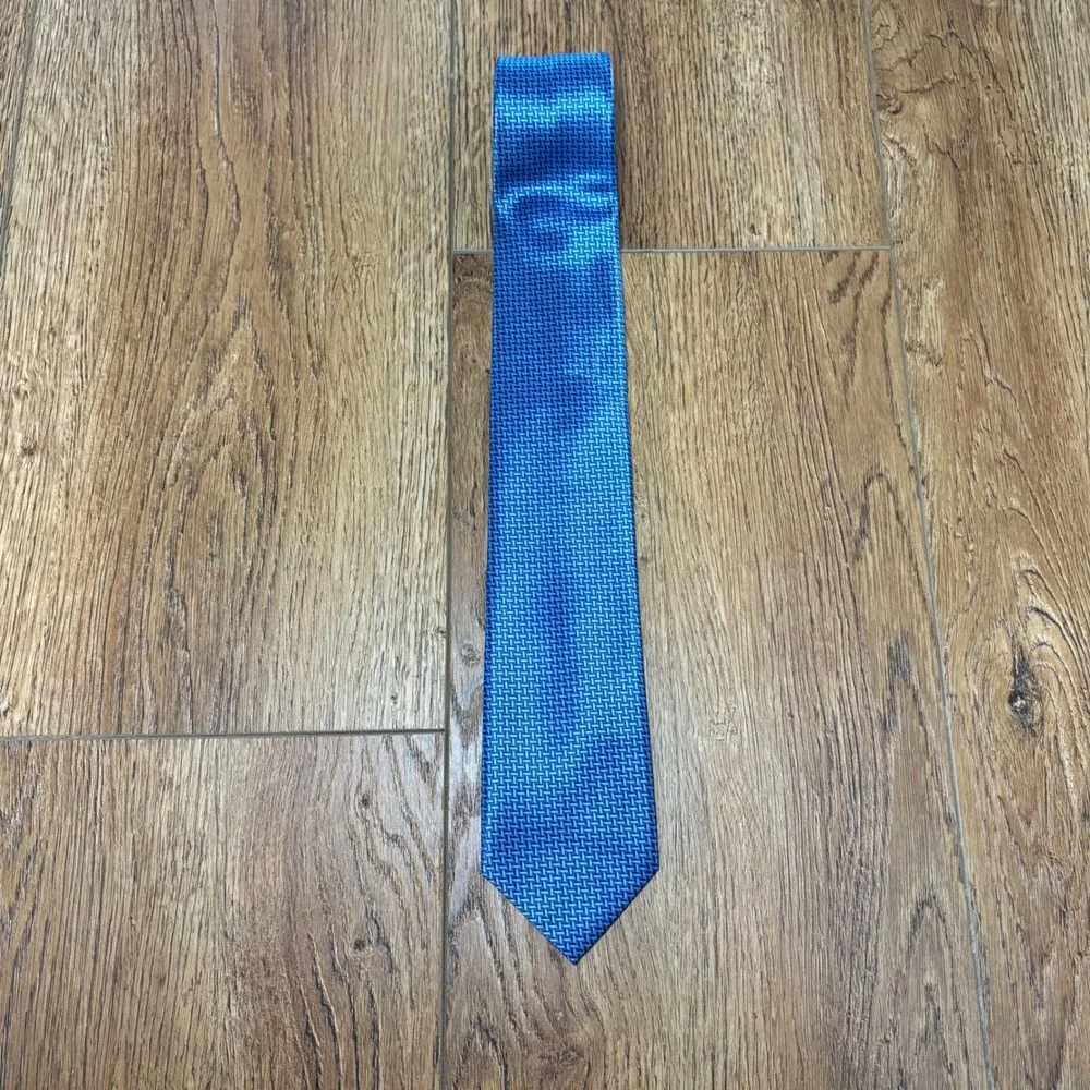 Pierre Cardin Mens Blue Geometric formal Pattern Necktie Hand‎ Made